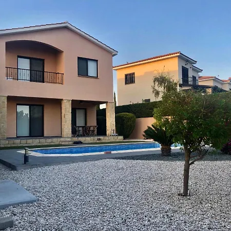 Secret Valley 3 Bedroom In Paphos Villa *