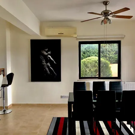 Secret Valley 3 Bedroom In Paphos Villa *